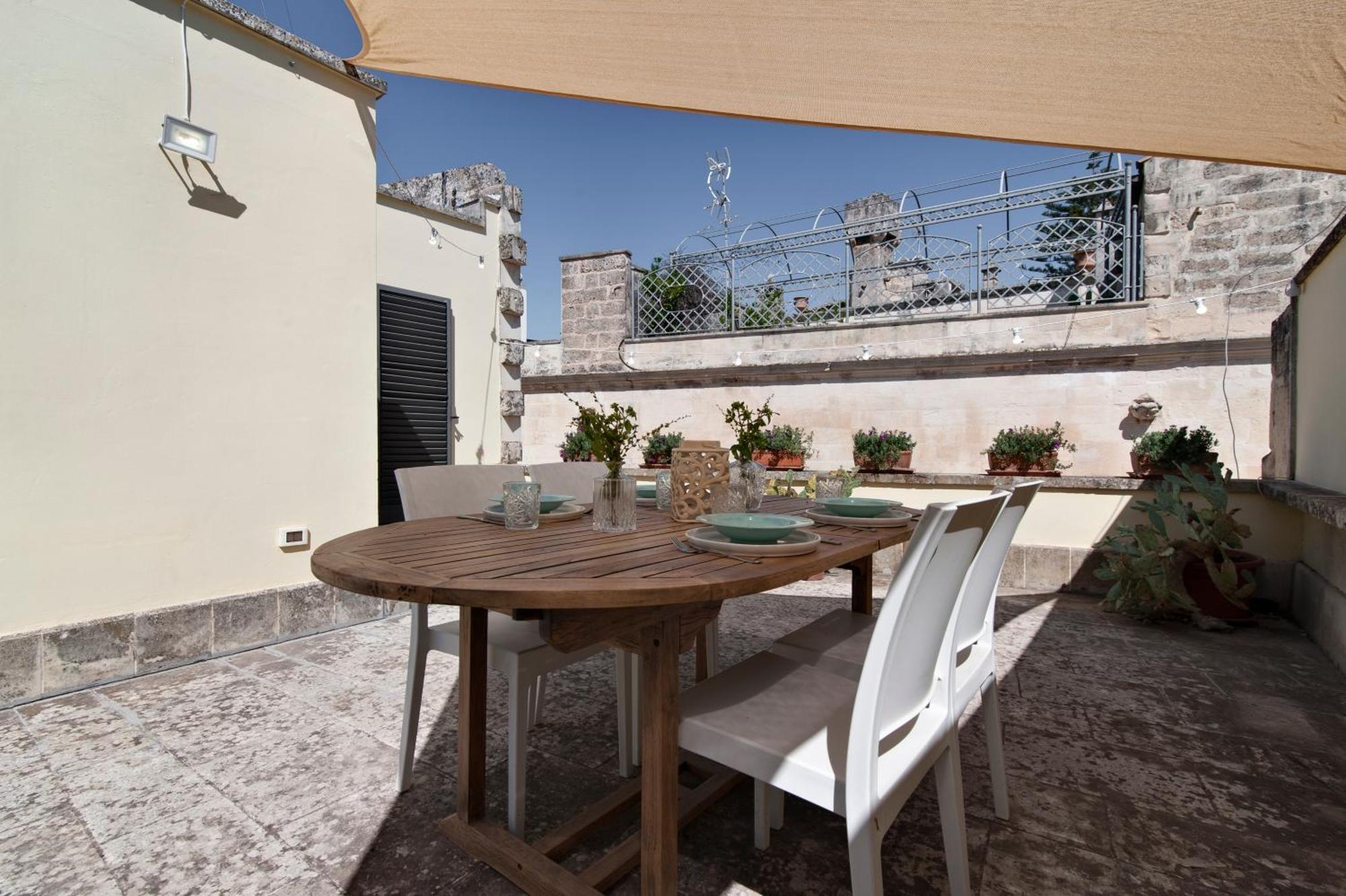 Porta Deuropa Bed & Breakfast Lecce Exterior photo