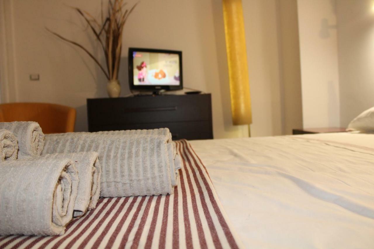 Porta Deuropa Bed & Breakfast Lecce Exterior photo